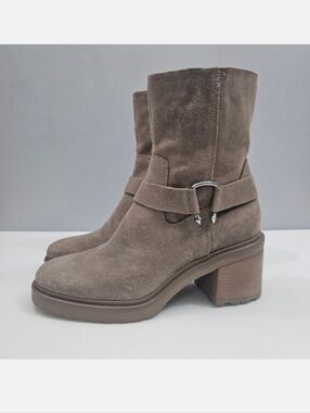 NEW Dolce Vita Camros Ankle Boot Womens 8.5 Truffle Suede Block Heel Harness